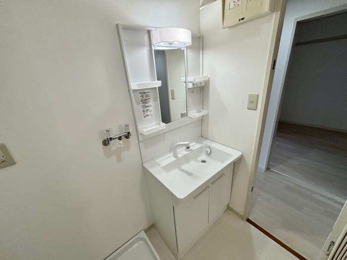 物件内観写真11　(洗面)