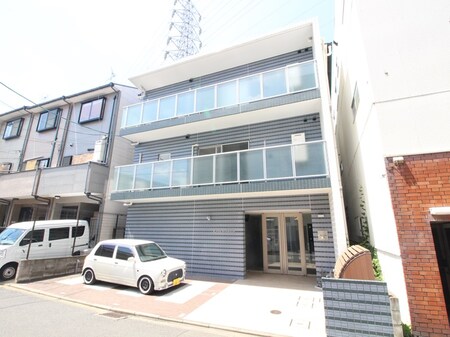 ＷＨＩＴＥ　ＲＡＤＩＳＨ外観写真