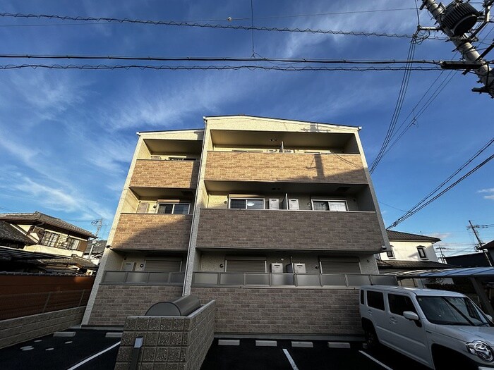 物件外観写真2　(外観写真)