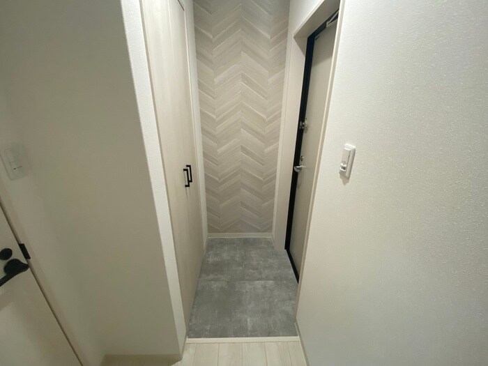 物件内観写真14　(玄関)