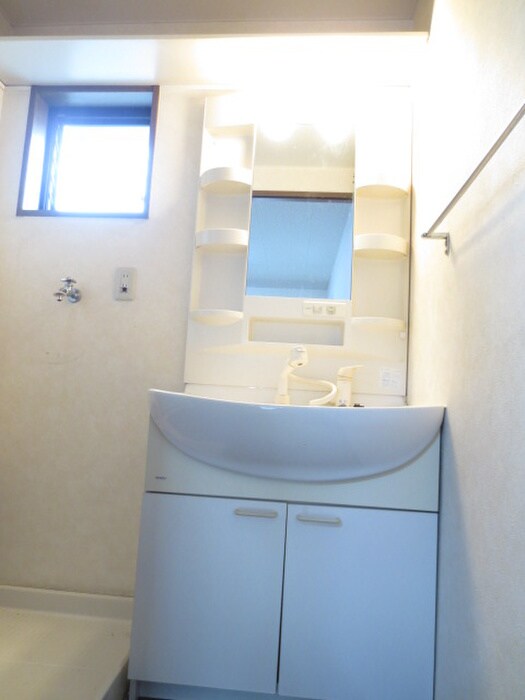 物件内観写真8　(洗面)