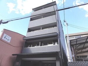 プラムズ天神外観写真