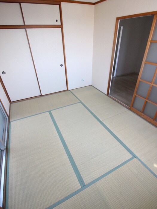 物件内観写真18　(居室)