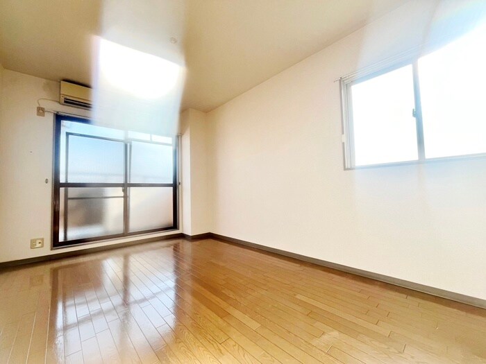 物件内観写真18　(居室)