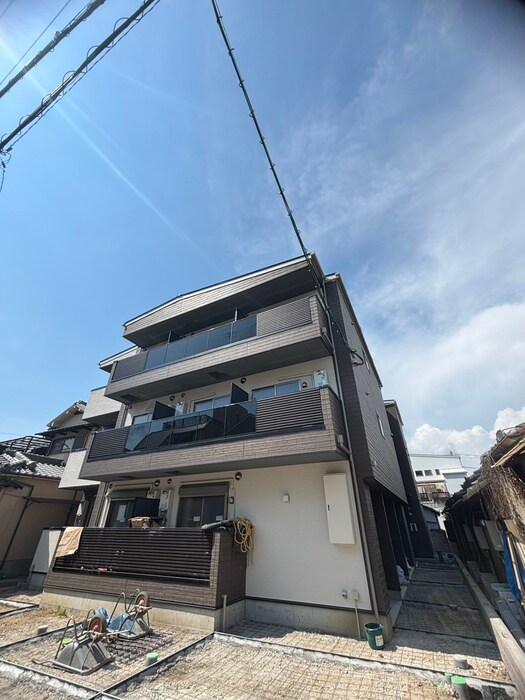 物件外観写真1　(外観写真)