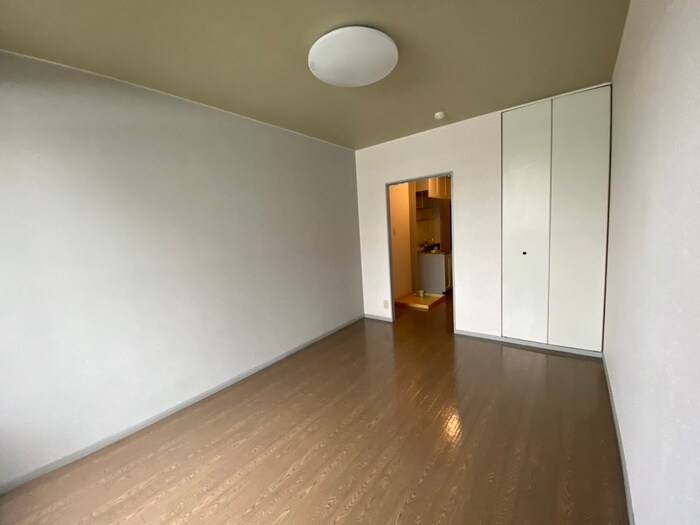 物件内観写真10　(居室)