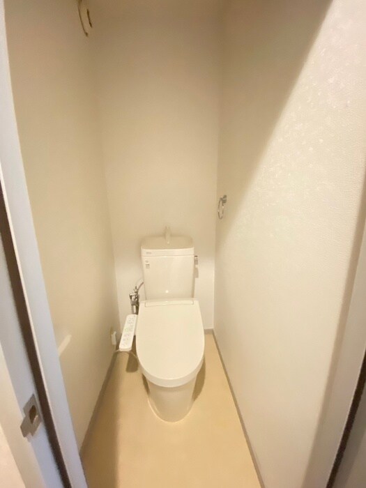 物件内観写真12　(トイレ)