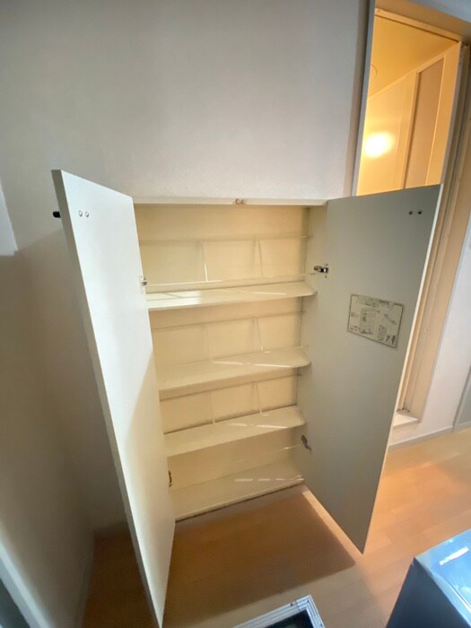 物件内観写真16　(靴箱)