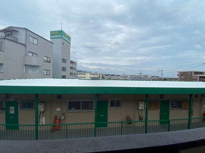 物件内観写真18　(室内からの展望)