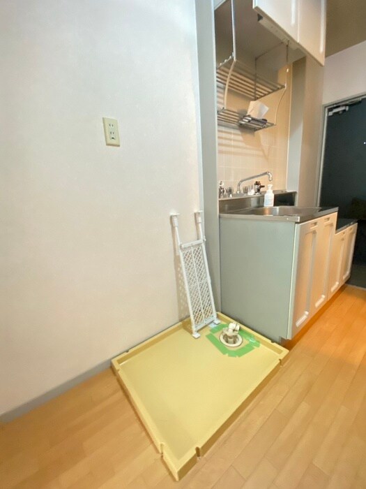 物件内観写真19　(洗濯機置場)