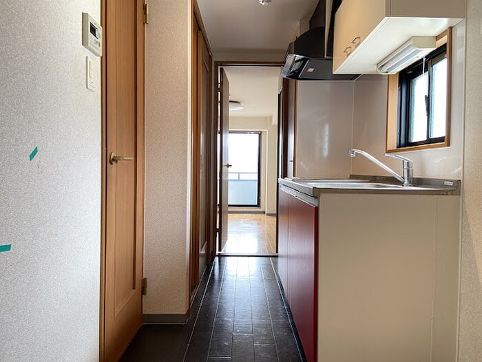 物件内観写真8　(廊下)
