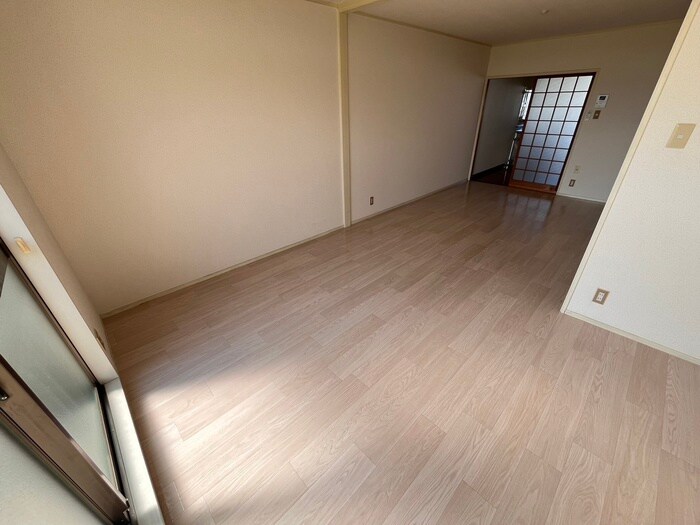 物件内観写真4　(居室)