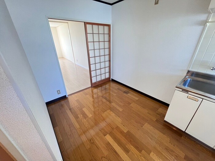 物件内観写真8　(居室)