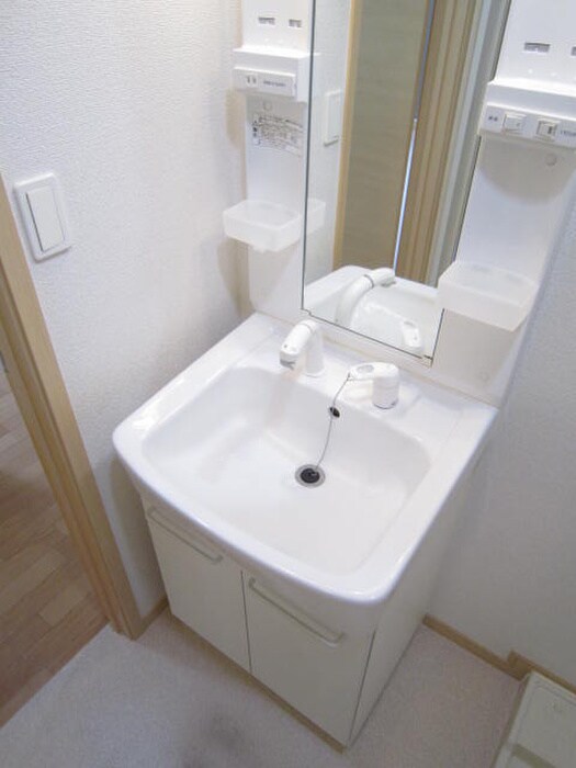 物件内観写真11　(洗面)