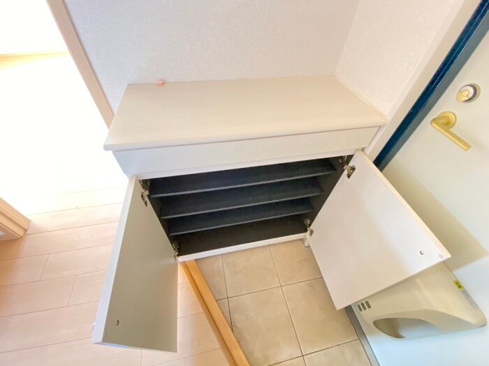 物件内観写真15　(靴箱)