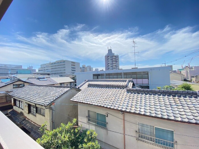 物件内観写真22　(室内からの展望)