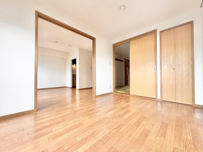 物件内観写真9　(居室)