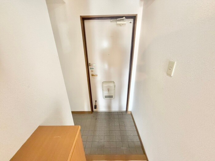 レオーネ南陵の玄関