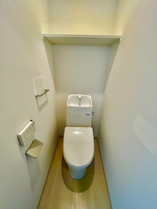 物件内観写真8　(トイレ)