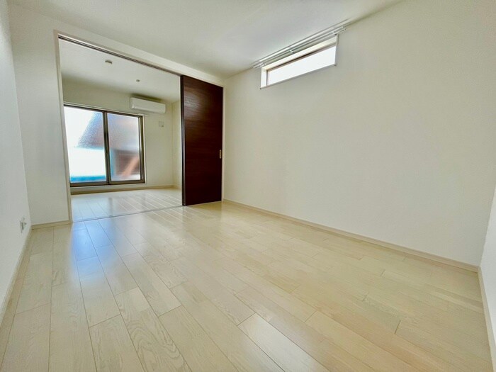 物件内観写真16　(居室)