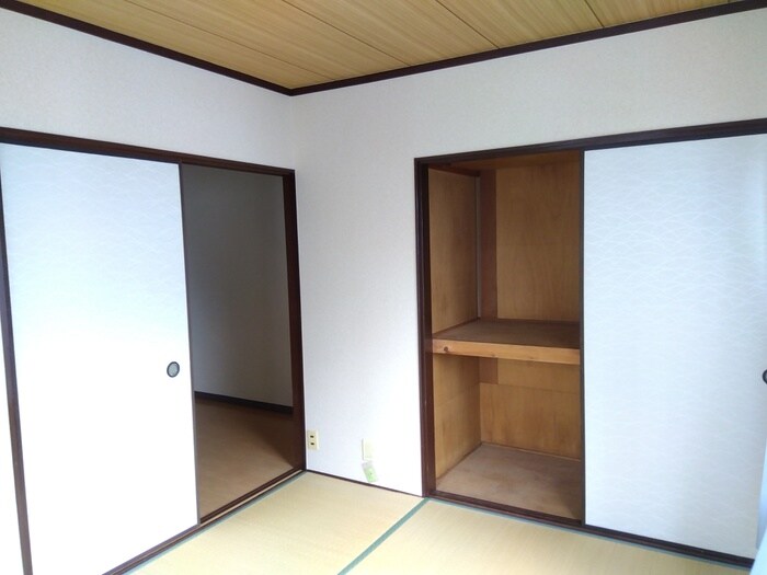 物件内観写真9　(居室)