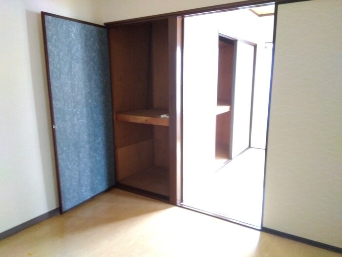 物件内観写真16　(収納)