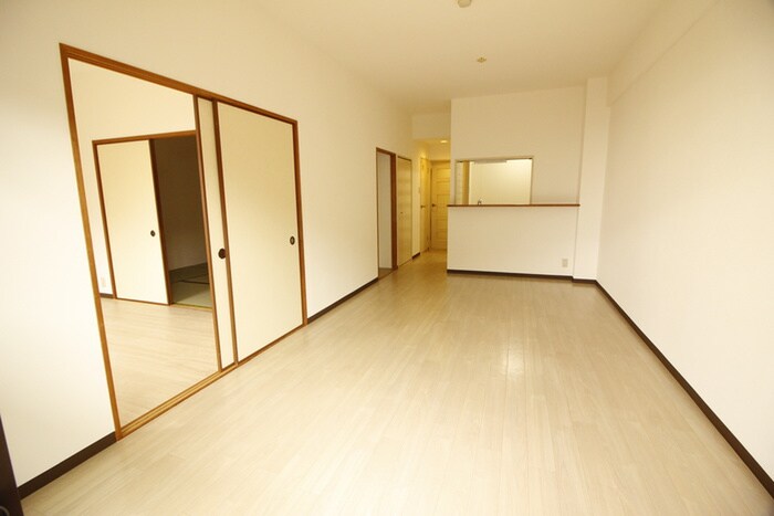 物件内観写真11　(居室)