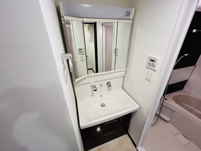 物件内観写真11　(洗面)