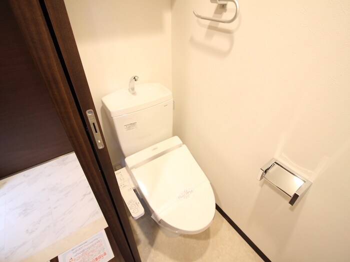 物件内観写真13　(トイレ)