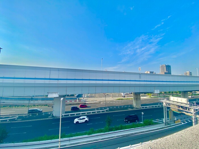 物件内観写真16　(室内からの展望)