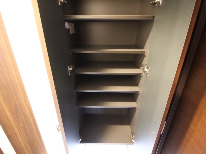 物件内観写真18　(靴箱)