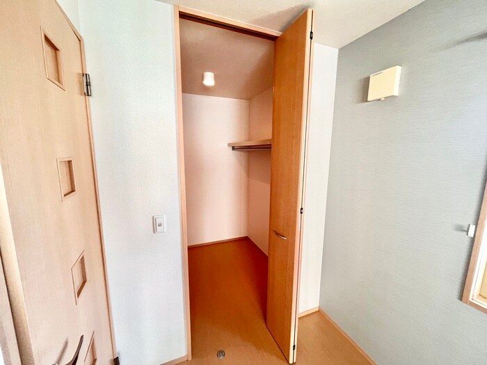 物件内観写真11　(収納)