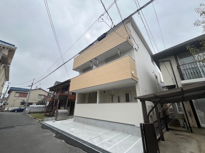 物件外観写真1　(外観写真)