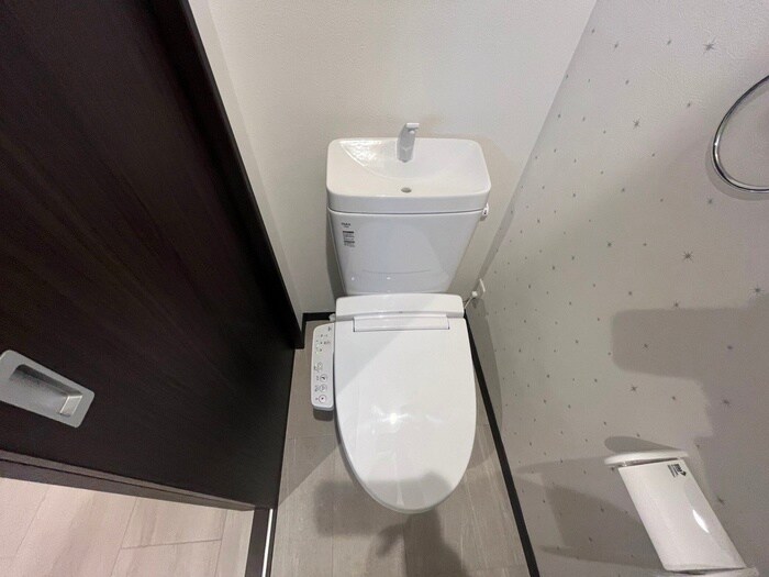 物件内観写真5　(トイレ)