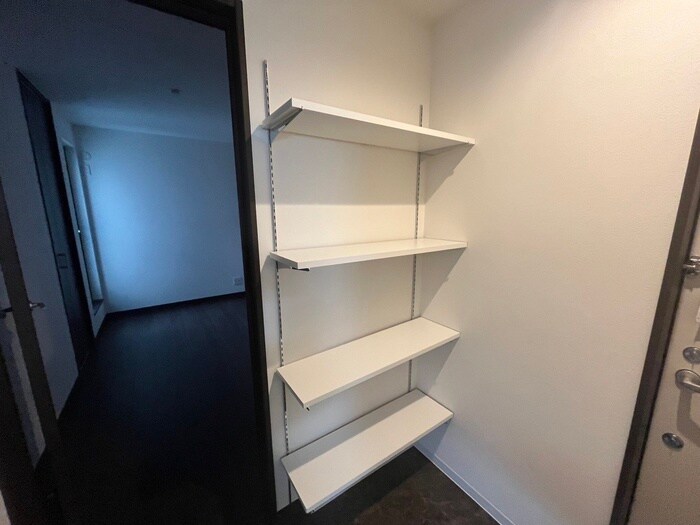 物件内観写真7　(靴箱)