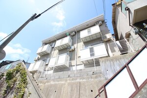 ヒルハウス上池田外観写真