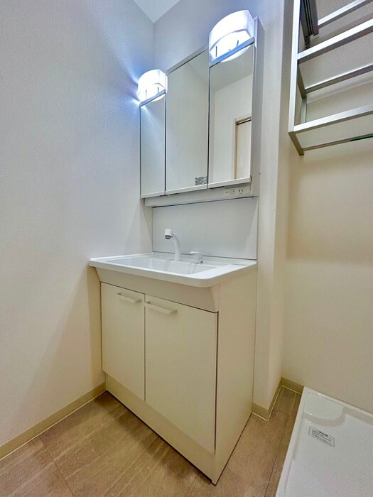 物件内観写真10　(洗面)