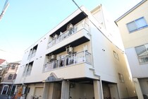 シンセイドルフの外観写真