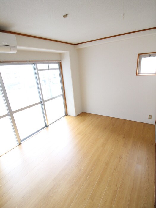 物件内観写真12　(居室)