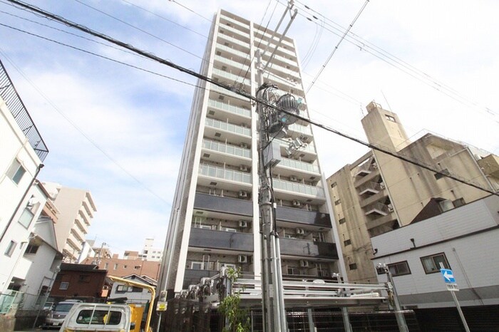 物件外観写真6　(エントランス部分)