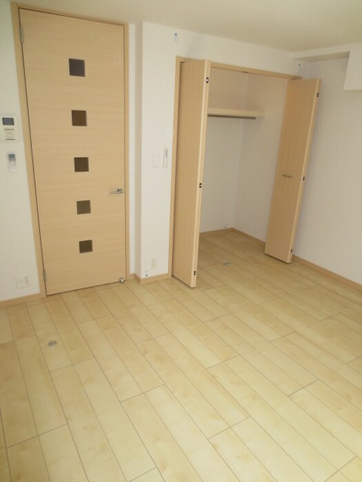 物件内観写真11　(収納)