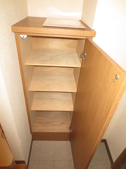 物件内観写真15　(靴箱)