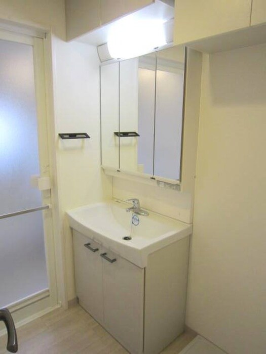 物件内観写真9　(洗面)