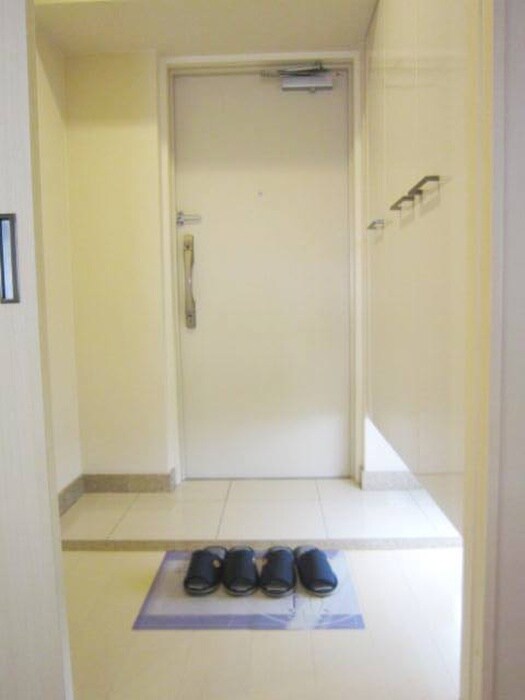 物件内観写真14　(玄関)