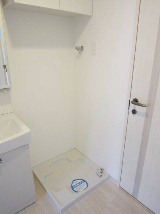 物件内観写真17　(洗濯機置場)