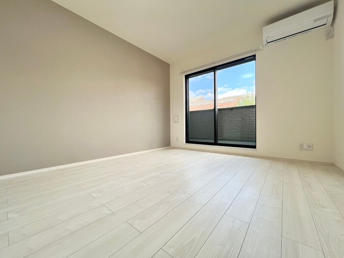 物件内観写真10　(居室)