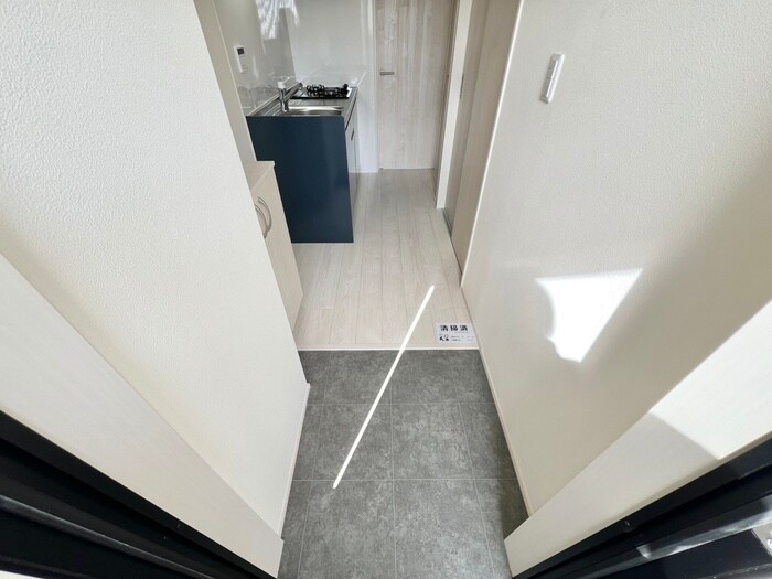 物件内観写真18　(玄関)