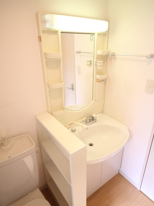 物件内観写真9　(洗面)