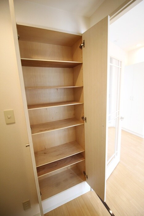 物件内観写真15　(靴箱)