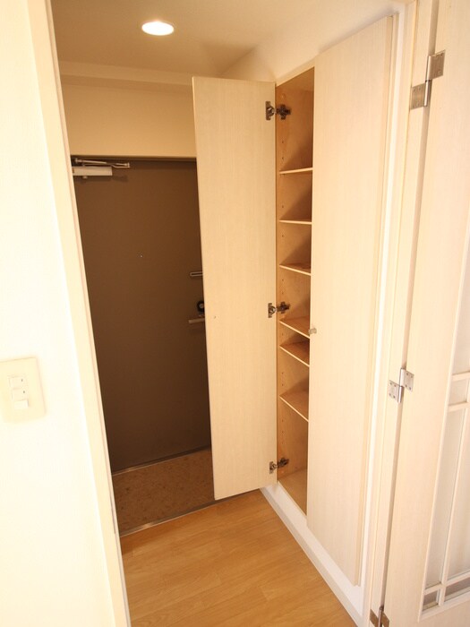 物件内観写真17　(靴箱)